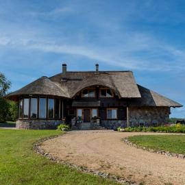 Viesu Sēta LOCU SALA, hotel din Krāslava