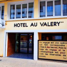 Hôtel Au Valéry, hotel v mestu Sète