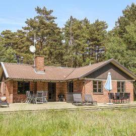 Stunning Home In Nexø With Wifi