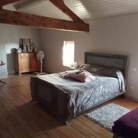 Chambre chez les gens de Garonne, hotel in Couthures-sur-Garonne