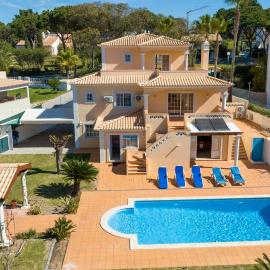 Amora Classic Villa, hotel in Vilamoura