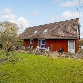 Beautiful Home In Millinge With Kitchen, hotel a Millinge