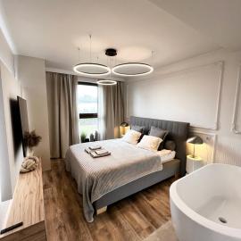 Apartament nad jeziorem Drwęckim Oaza，奧斯特魯達的飯店
