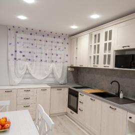 Rose Valley Aroma Apartment, Hotel in Kasanlak