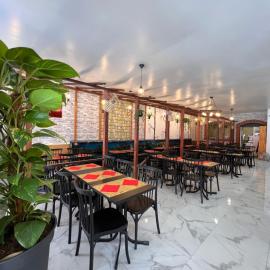 Emmanuel, hotel in Lourdes