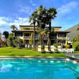Viesnīca Villa Siesta, Park & Pool Living pilsētā Lozona