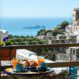 Casa la noce Positano، فندق في بوسيتانو