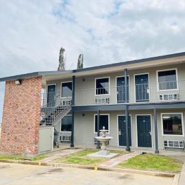 Coachway Inn, khách sạn ở Luling