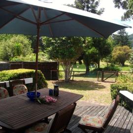 Hosts on the Coast - Vista Verde, hotel in Pauanui
