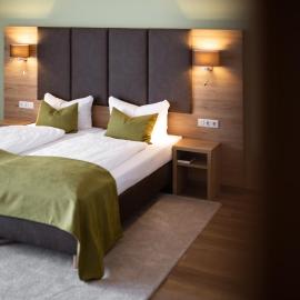 Hotel Fröhlich-Höche โรงแรมในอุสลาร์