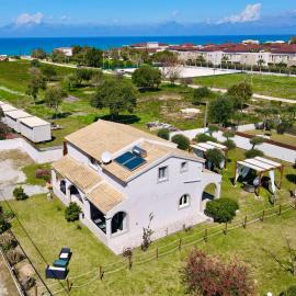 Sirios, hotel v destinaci Acharavi