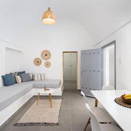 Villa Tholos & Prive Jacuzzi, Hotel in Kamari