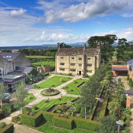 Stanley House Hotel & Spa، فندق في بلاكبيرن