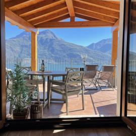 Casa di Luna - Pianello del Lario by LoveComo