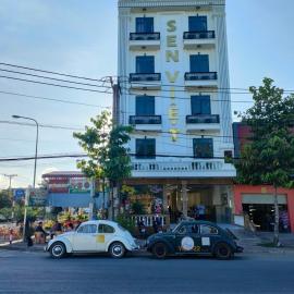 Hotel Sen Việt Bạc Liêu: Bạc Liêu şehrinde bir otel