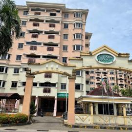 KUHARA COURT APARTMENT SUITE, hotel di Tawau