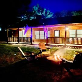 Cabin at Chitt's Creek，Emory的飯店