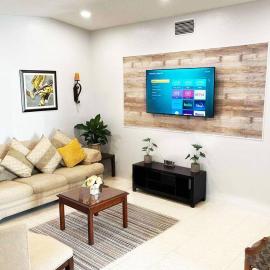 Amazing & cozy Duplex near Zoo Miami ! โรงแรมในไมอามี