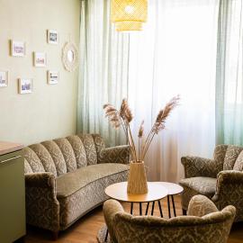 Leola Center Apartment