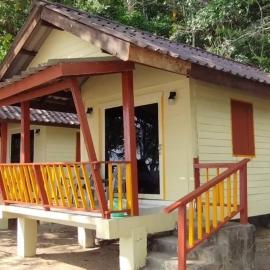 Longbeach Bungalow Kohmook, hotell i Koh Mook