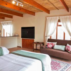 The Sun Room Family Suite
