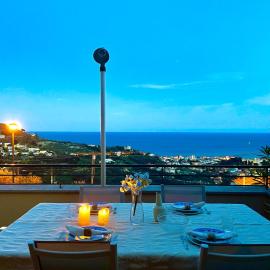 Relax Vista Mare con A/C, Wi-Fi & Free Parking.