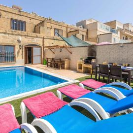 Villa Ta Debora Sleeps 7 with Pool