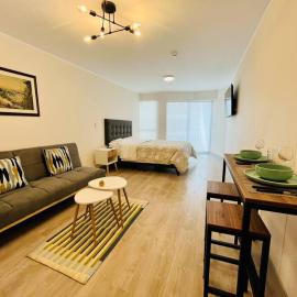 Apartment with incredible view, pool and gym