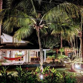Linda Casa Praia de Pauba em condominio