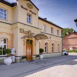 Hotel Carskie Koszary, готель у Замості