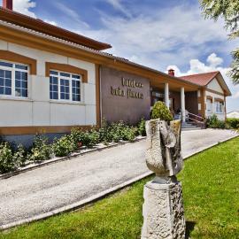 Viesnīca Hotel Doña Jimena pilsētā Viljarkajo