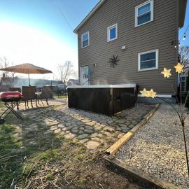 Cottage near Cedar Point and downtown Sandusky, khách sạn ở Sandusky