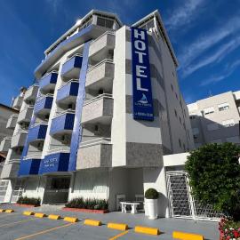 Ilha Forte Praia Hotel, hotel di Florianópolis