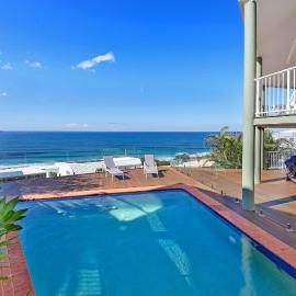 10 Mona Vista Court