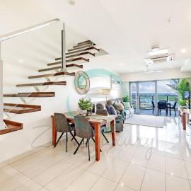 Zen Sea View 2BR, 2BA Penthouse