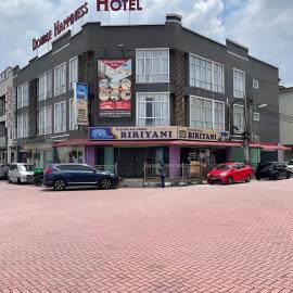Double Happiness Hotel, hotel a Seri Manjung
