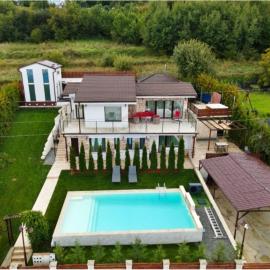 RAX Panoramic House, hotel sa Feleacu