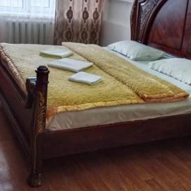 Уютная 3-х комнатная квартира в Хромтау, hotel a Khromtaū