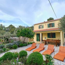 Casa Aromatica Maria, Hotel in Mali Lošinj
