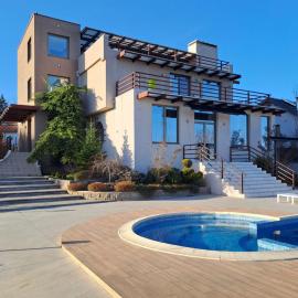 Villa Sunny Side Skopje, hotel u gradu Dolno Solnje