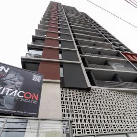 Studios Novíssimos com Piscina no Rooftop e vista para o Allianz Parque, hotel in São Paulo