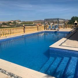Private villa large pool elevated quiet secluded location, near Mojacar、Antasのホテル