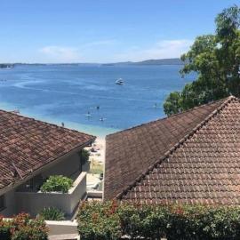 Dutchies Beachside Retreat, hotel in Nelson Bay