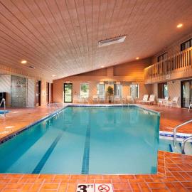 Ramada by Wyndham Wisconsin Dells I-90, hotel sa Wisconsin Dells