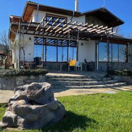 Vila Marina Ilkoni at Jrebchevo dam, hotel in Kriva Krusha
