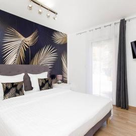 Studio au calme, avec terrasse et parking à Eze village, hotelli kohteessa Èze