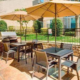 Residence Inn Dallas Park Central – hotel w mieście Bouchard
