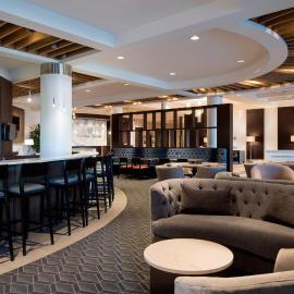 Sheraton Cavalier Calgary Hotel, khách sạn ở Calgary