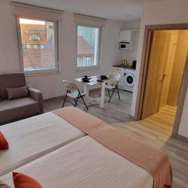 Estudios en Plaza Cabo da Vila centro Muxia – hotel w mieście Muxia