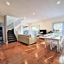 Sydney Meets Miranda, Comfy 4 Bedrooms Corner House, khách sạn ở Miranda